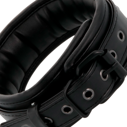 darkness-esposas-y-collar-de-cuero-negro-4