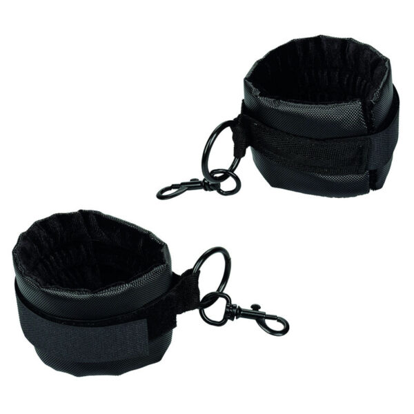 Calexotics - boundless sujecciÓn del cuerpo y el cuello