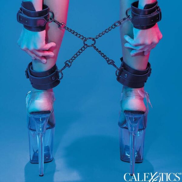 Calexotics - euphoria atadura de pies y manos