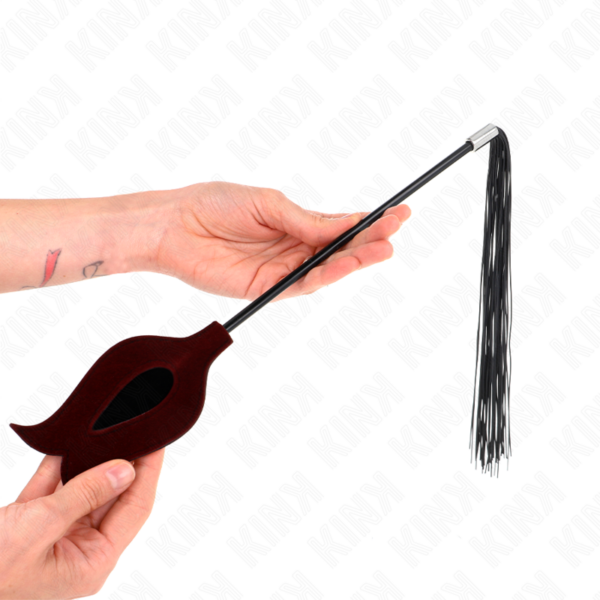 Kink - lÁtigo de borla de silicona con forma de rosa 45 cm