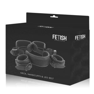 Fetish submissive posici?n piernas abiertas con esposas