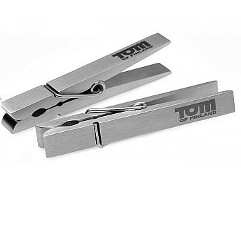 Tom of finland pinzas pezones metal