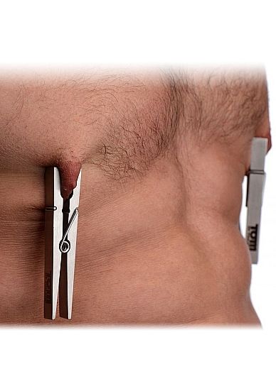 Tom of finland pinzas pezones metal