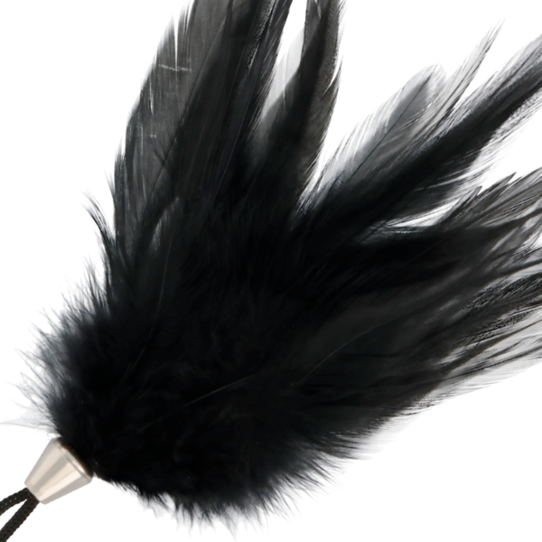 Darkness pluma estimuladora negro 17cm