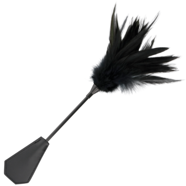 Darkness fusta con pluma negro
