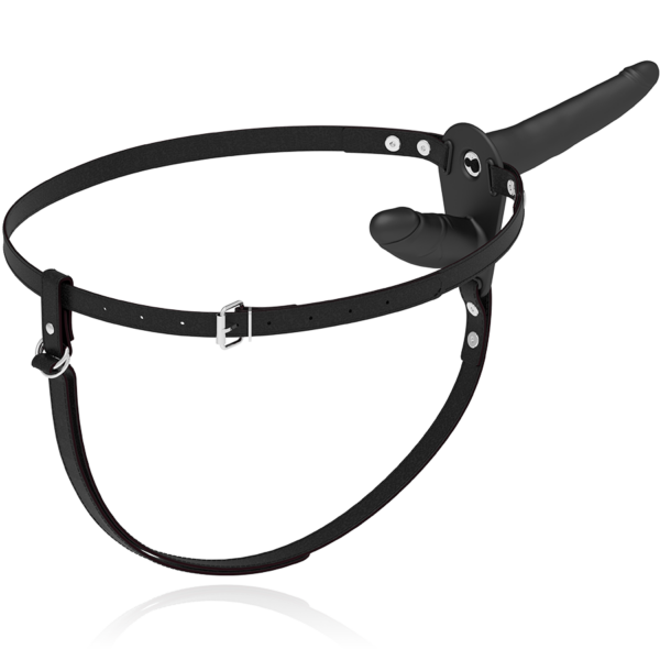 Fetish submissive arn?s doble penetraci?n vibrador negro
