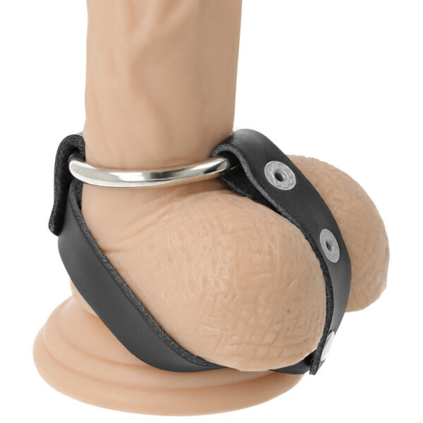 Darkness anillo para pene y test?culos bdsm