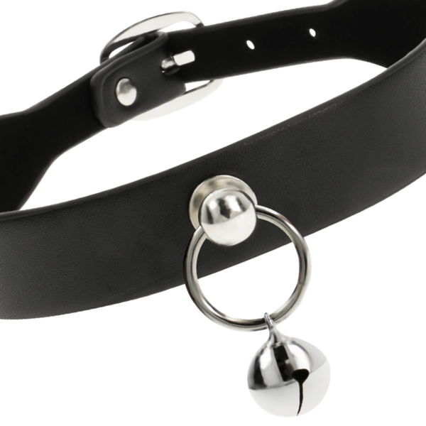 Coquette collar cuero vegano accesorio woman cascabel