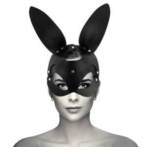Coquette  mascara cuero vegano con orejas de conejo